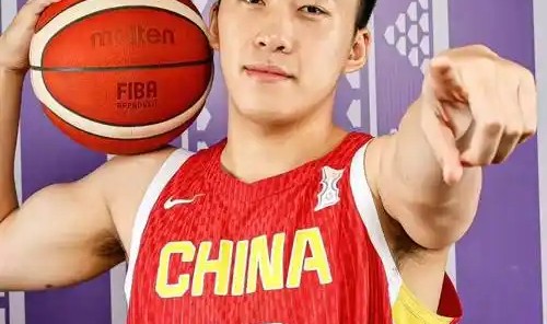 华体会官网-大三结束，王俊杰去向4选1，回CBA热门，3支豪门争夺，签字费曝光|蒂姆-邓肯|篮板|球队|选秀|广东男篮_新浪体育_新浪新闻